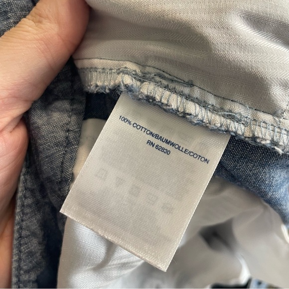 Lands' End Blue Chambray 100% Cotton Cropped Capri Slim Leg Pants 4P - Picture 4 of 6